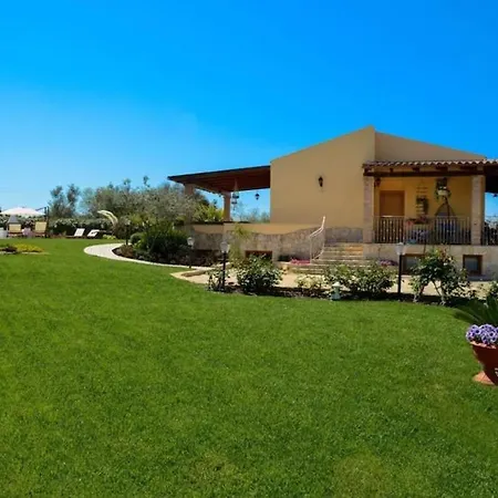 Villa Clicksardegna Alghero Villa A 5 Km Dal Mare Airco Con 5 Camere E 5 Bagni
